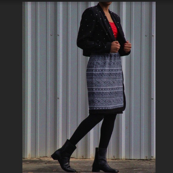 Black White Tribal Skirt - Picture 4 of 8